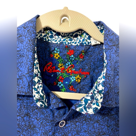 💚💚Robert Graham Button down long sleeve shirt. In good condition - Picture 2 of 5